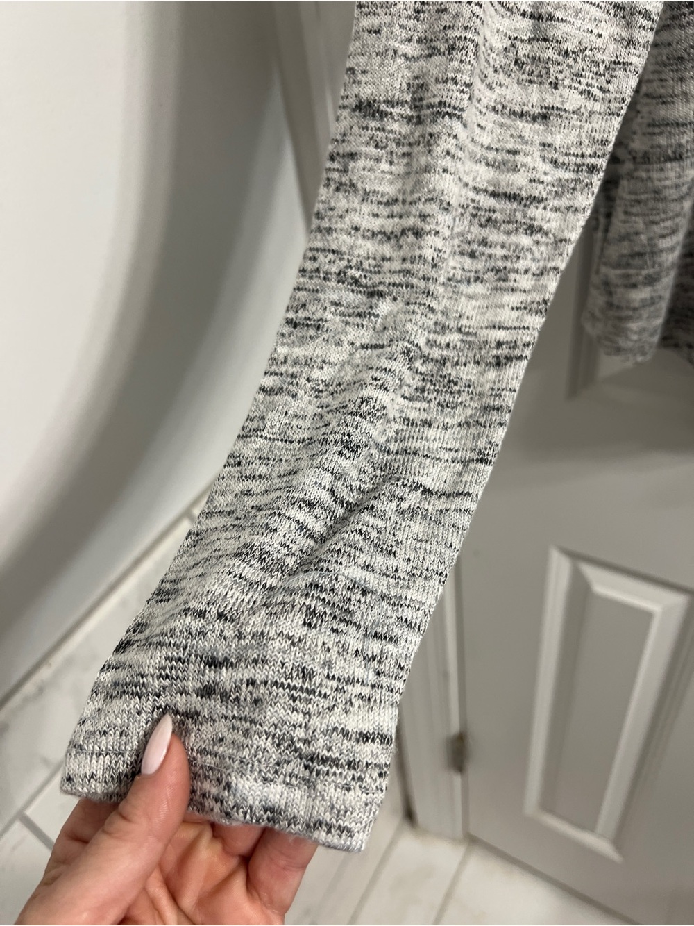 Lucky Brand Cloud Soft NWT Women's Gray Marled Long-Sleeve Top- Large - Picture 4 of 9